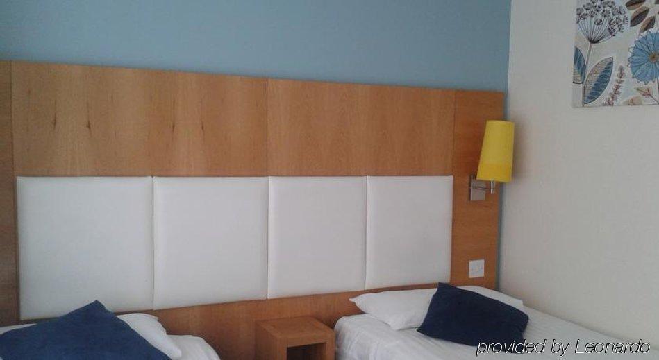 Altrincham Lodge Extérieur photo